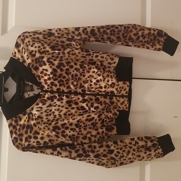 Stylish Leopard Jacket Sz. S. - Picture 1 of 4